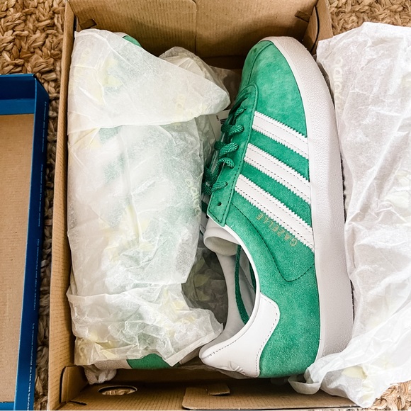 NWT Adidas Gazelle 85 Originals Sneakers Semi Court Green Size Men 6.5/Women 7.5 - Picture 8 of 16